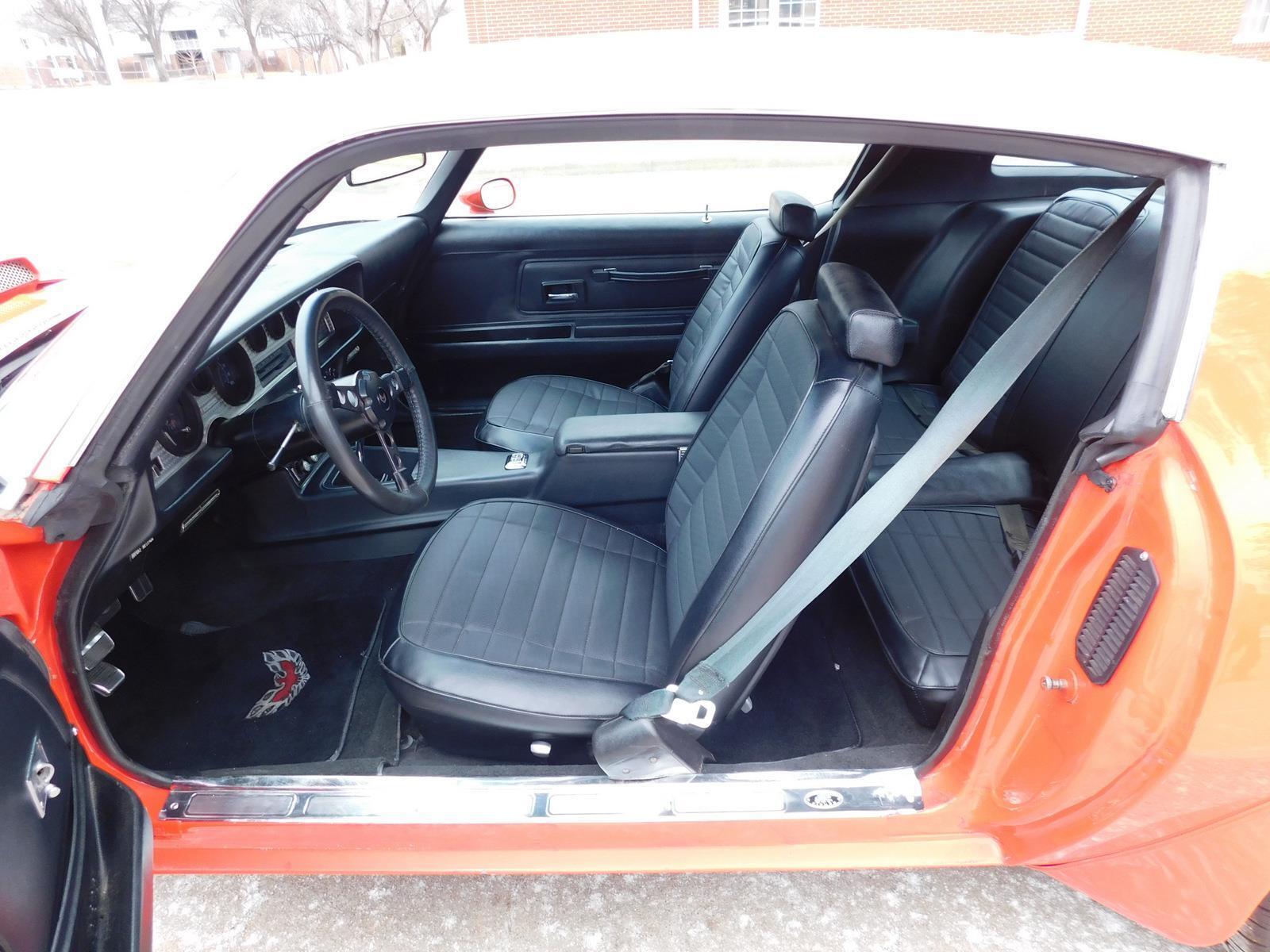 Pontiac-Trans-Am-Coupe-1975-Red-Black-126808-25