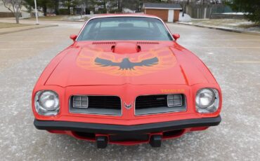 Pontiac-Trans-Am-Coupe-1975-Red-Black-126808-9