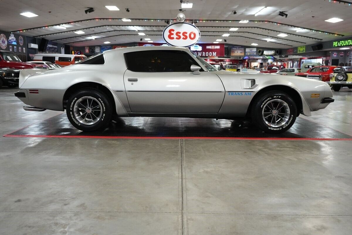 Pontiac-Trans-Am-Coupe-1975-Silver-Black-0-22