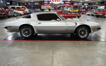 Pontiac-Trans-Am-Coupe-1975-Silver-Black-0-6