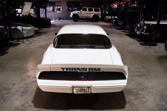 Pontiac-Trans-Am-Coupe-1978-White-Black-111045-1