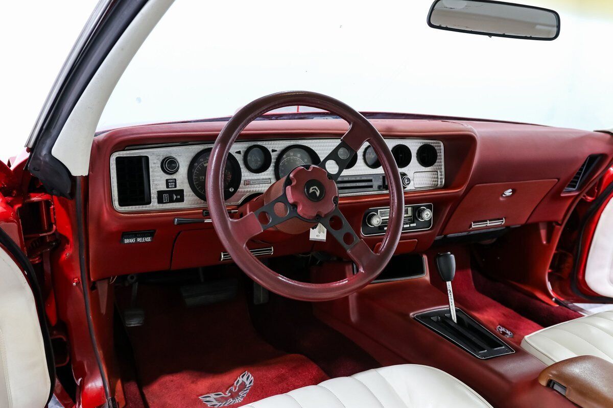 Pontiac-Trans-Am-Coupe-1979-Red-White-85477-13