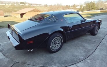 Pontiac-Trans-Am-Coupe-1980-Black-Red-34759-13