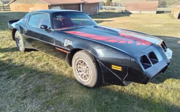 Pontiac-Trans-Am-Coupe-1980-Black-Red-34759-22