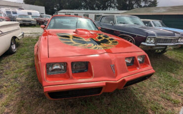 Pontiac-Trans-Am-Coupe-1980-Red-Black-75864-1