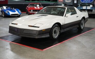 Pontiac-Trans-Am-Coupe-1983-Silver-Black-0-1