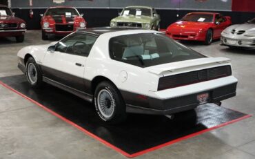 Pontiac-Trans-Am-Coupe-1983-Silver-Black-0-12