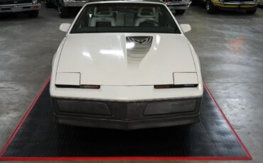 Pontiac-Trans-Am-Coupe-1983-Silver-Black-0-17