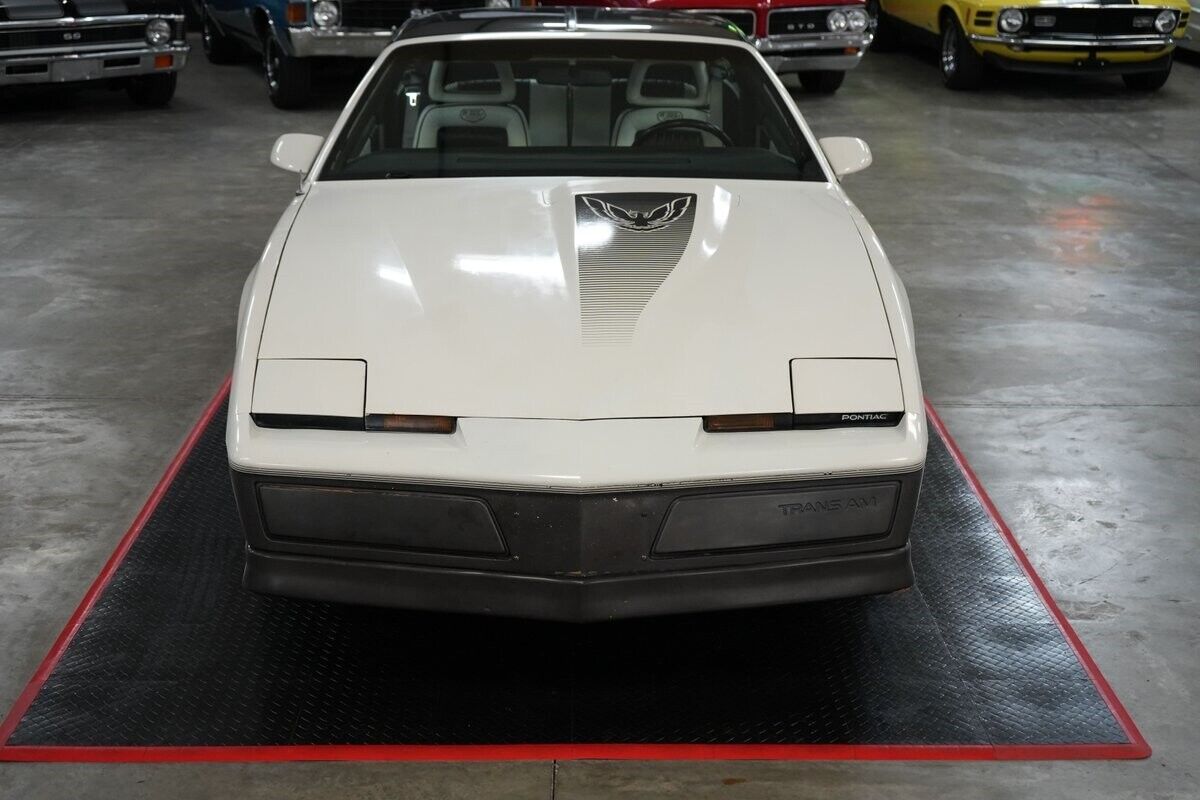 Pontiac-Trans-Am-Coupe-1983-Silver-Black-0-17