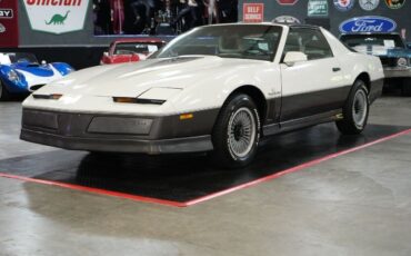 Pontiac-Trans-Am-Coupe-1983-Silver-Black-0-18