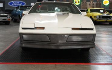 Pontiac-Trans-Am-Coupe-1983-Silver-Black-0-25