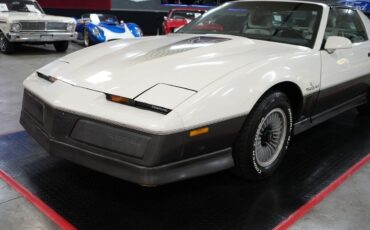 Pontiac-Trans-Am-Coupe-1983-Silver-Black-0-34