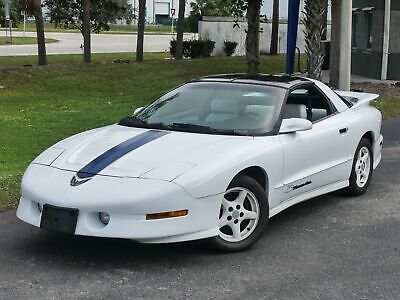 Pontiac-Trans-Am-Coupe-1994-Other-White-54059-10