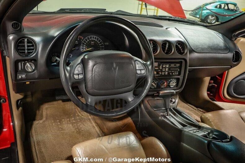 Pontiac-Trans-Am-Coupe-1995-Red-Tan-161174-3