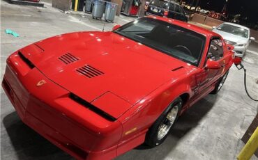 Pontiac-Trans-Am-GTA-Coupe-1987-Red-Black-83686-4