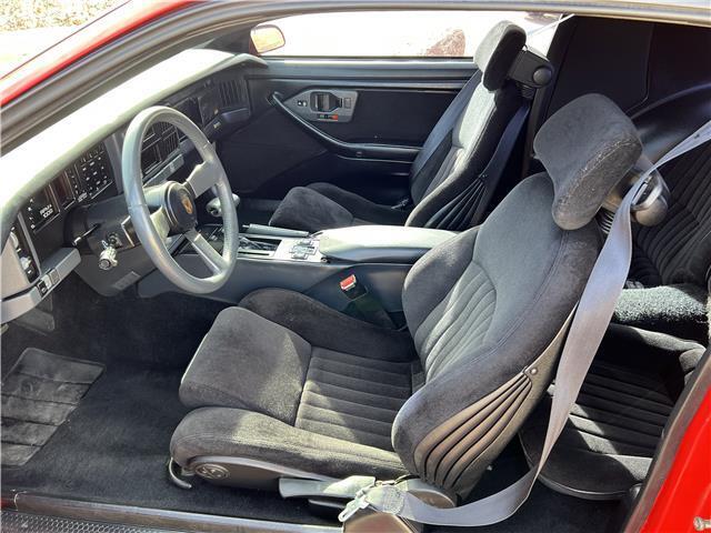 Pontiac-Trans-Am-GTA-Coupe-1987-Red-Black-83686-6