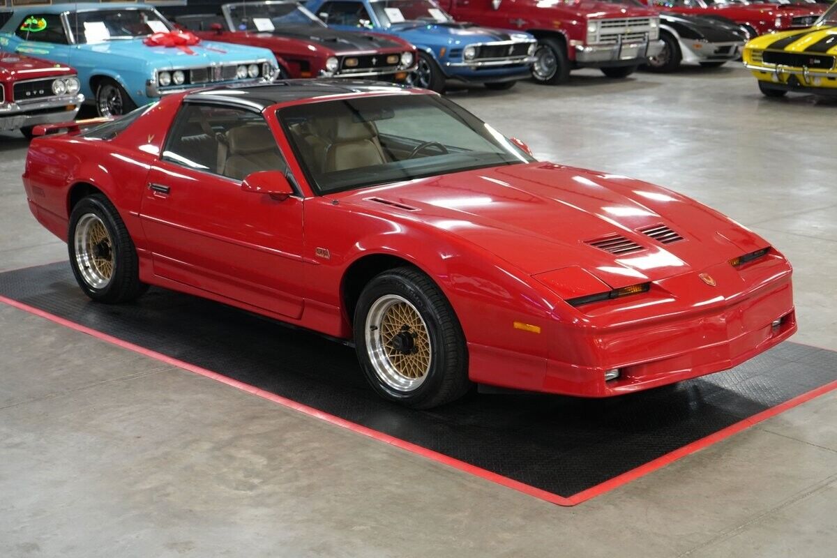 Pontiac-Trans-Am-GTA-Coupe-1989-Red-Tan-0-16