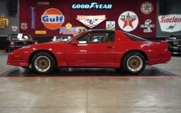 Pontiac-Trans-Am-GTA-Coupe-1989-Red-Tan-0-19