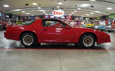 Pontiac-Trans-Am-GTA-Coupe-1989-Red-Tan-0-23