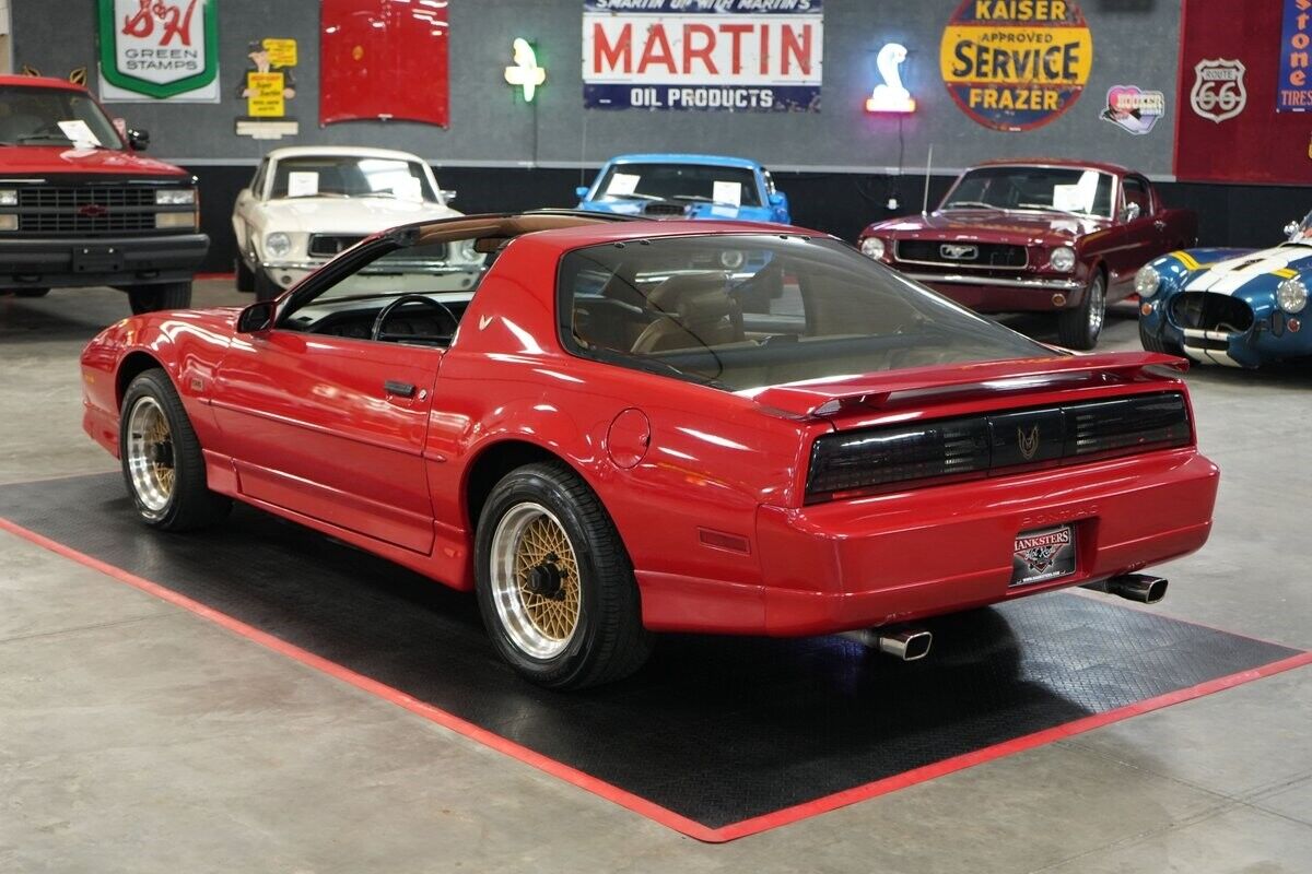 Pontiac-Trans-Am-GTA-Coupe-1989-Red-Tan-0-28