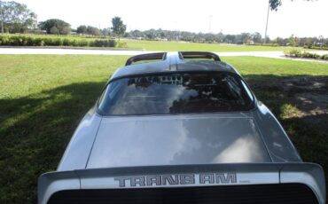 Pontiac-Trans-am-1979-2-3