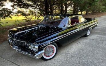 Pontiac-Ventura-1960-Black-Red-0-4