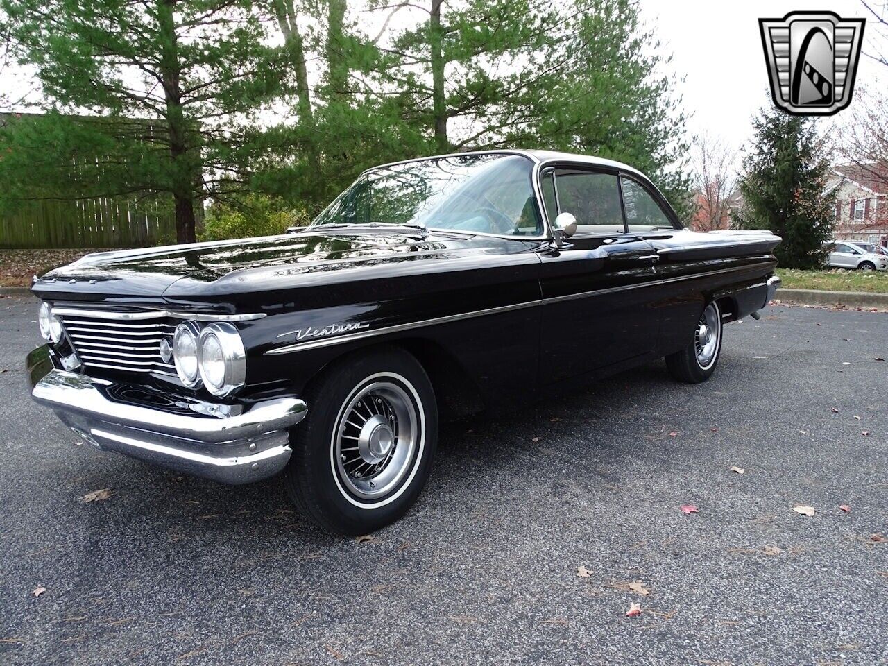 Pontiac-Ventura-Coupe-1960-Black-Gray-64028-2