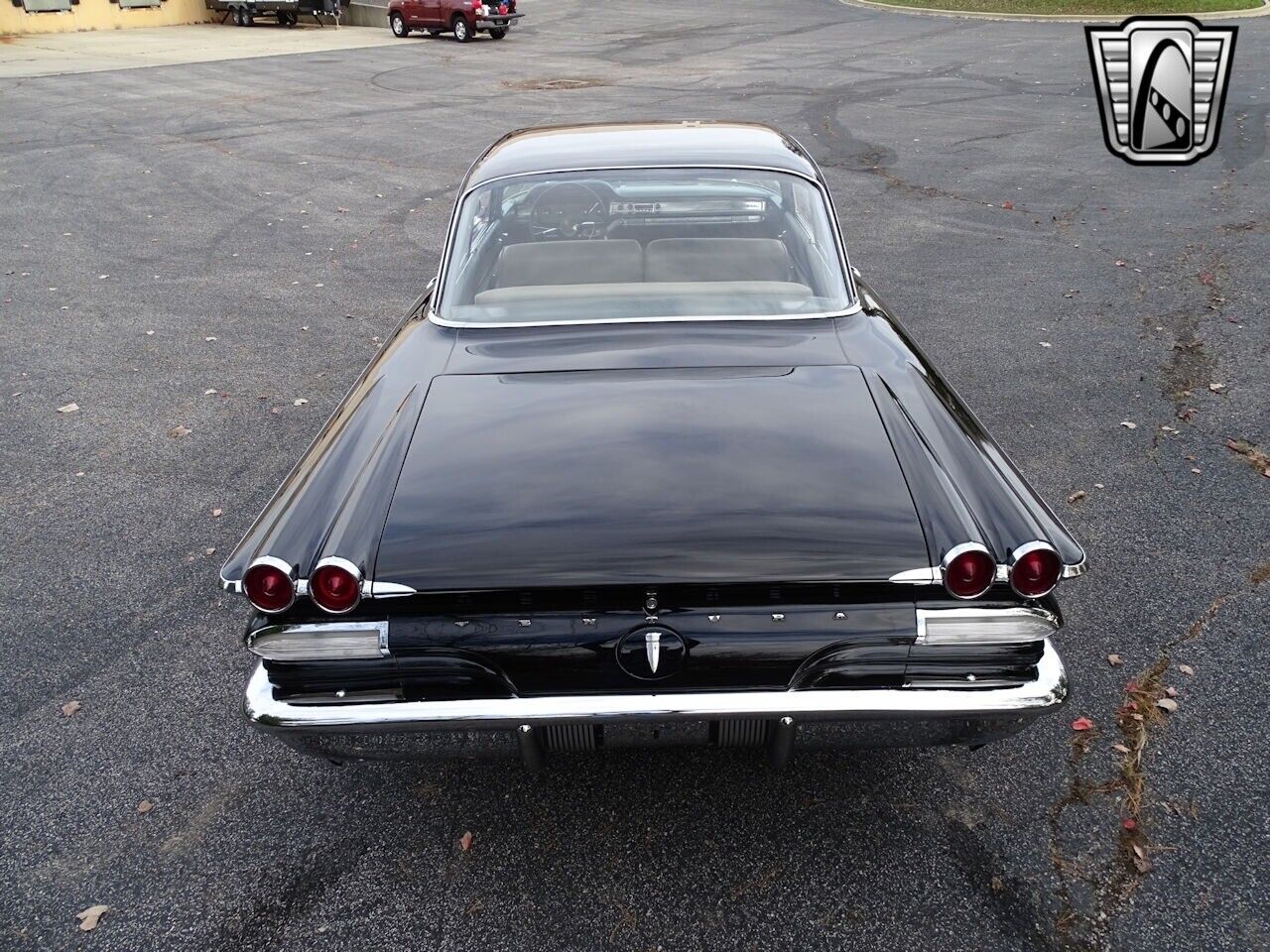 Pontiac-Ventura-Coupe-1960-Black-Gray-64028-5