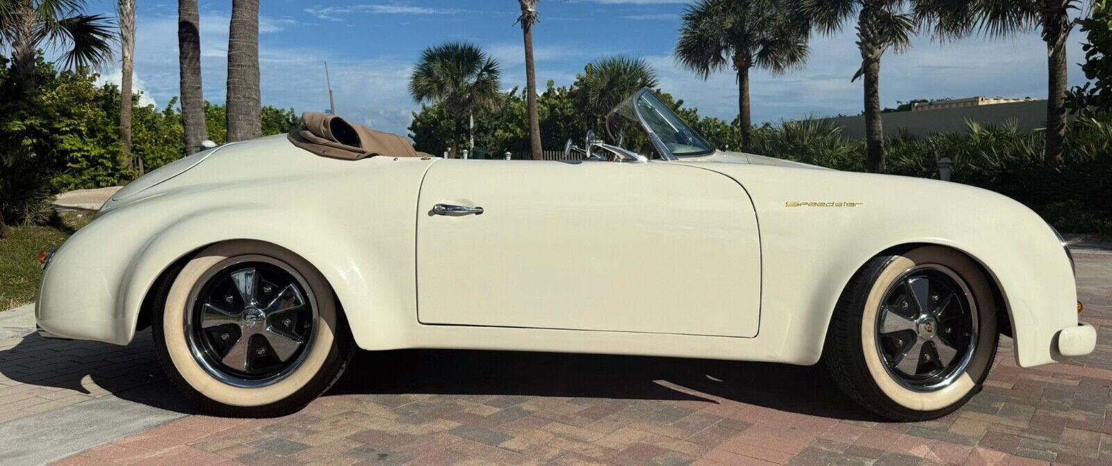 Porsche-356-Cabriolet-1956-Ivory-Tan-5794-2