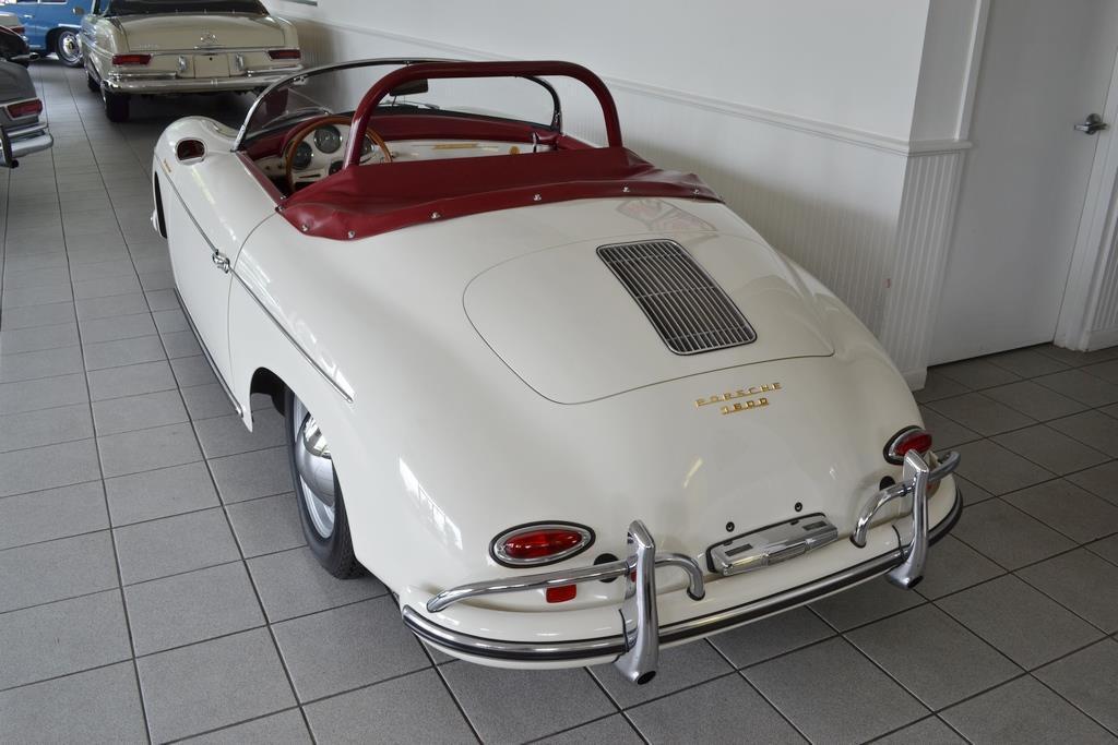 Porsche-356-Cabriolet-1958-Ivory-Red-9254-11