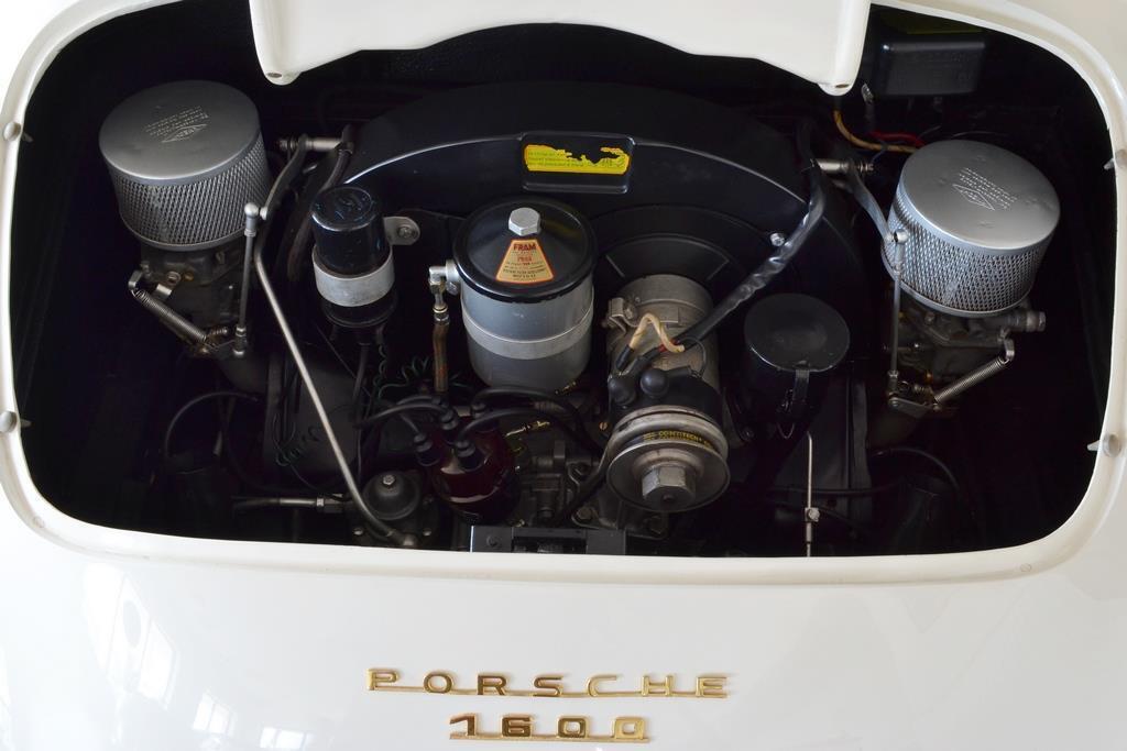 Porsche-356-Cabriolet-1958-Ivory-Red-9254-36