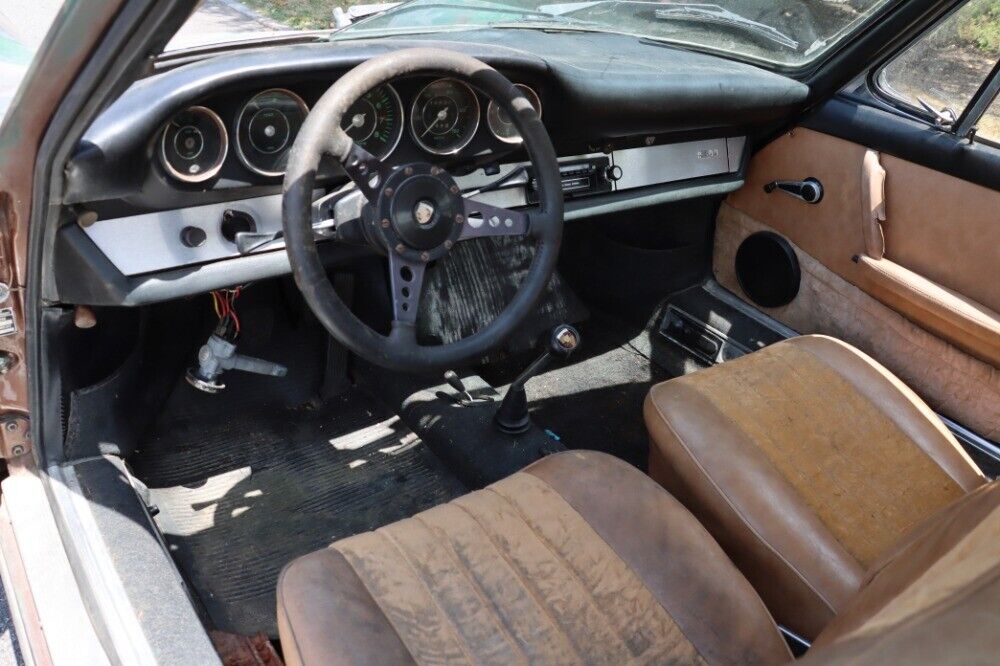 Porsche-911-1967-Camouflage-Tan-0-6