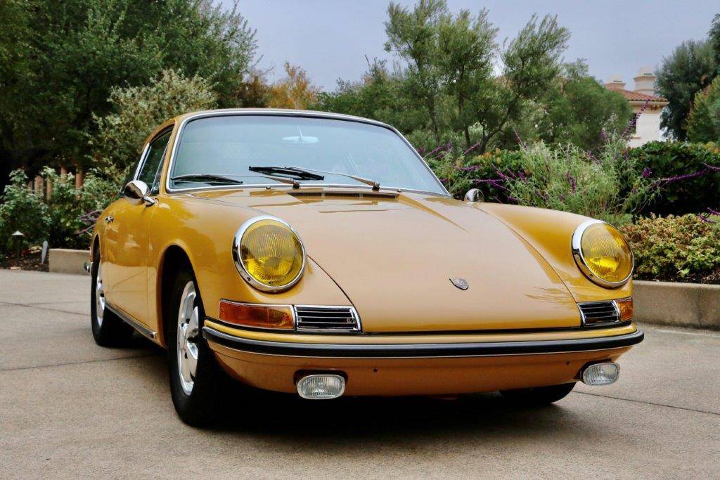 Porsche-911-1967-yellow-53108