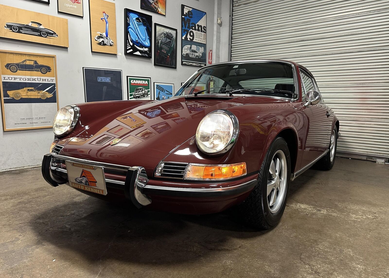 Porsche-911-1971-Burgundy-Black-143875-17