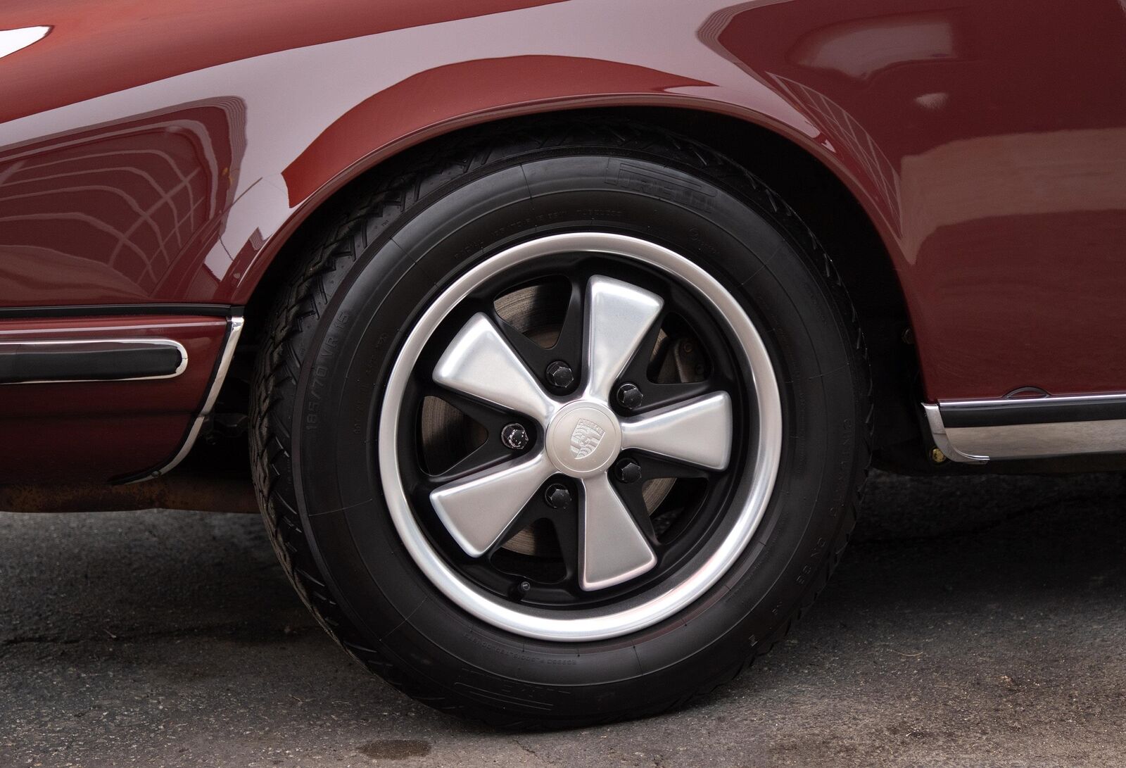 Porsche-911-1971-Burgundy-Black-143875-20