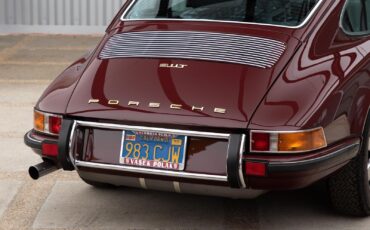 Porsche-911-1971-Burgundy-Black-143875-25