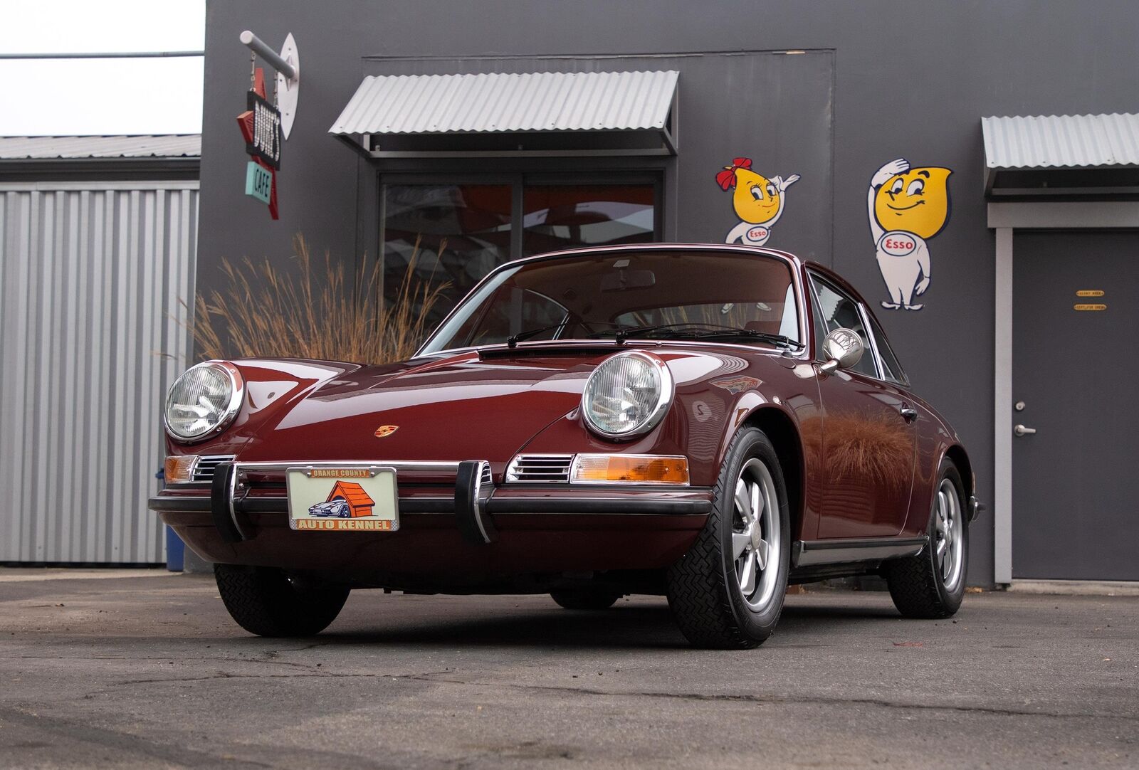 Porsche-911-1971-Burgundy-Black-143875-3