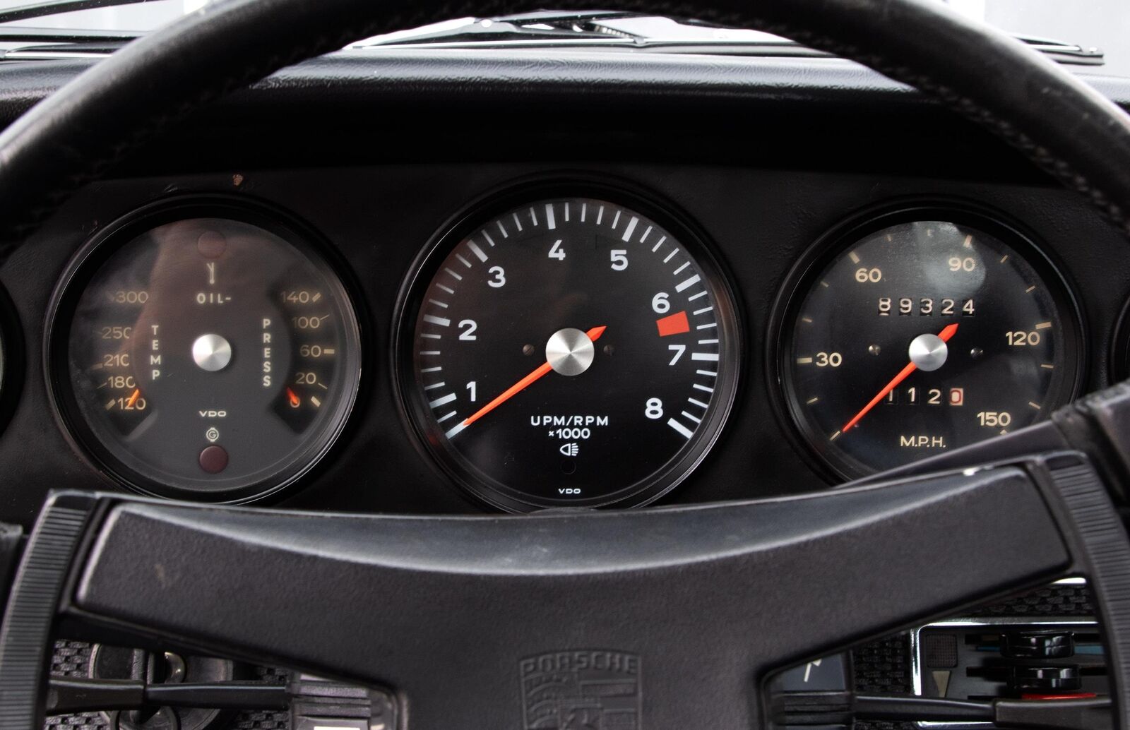 Porsche-911-1971-Burgundy-Black-143875-38