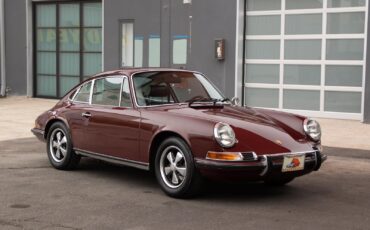 Porsche-911-1971-Burgundy-Black-143875-9