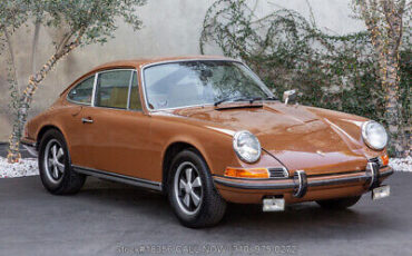 Porsche 911  year1}