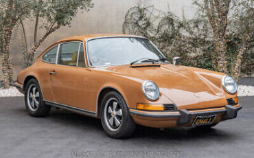 Porsche 911  year1}