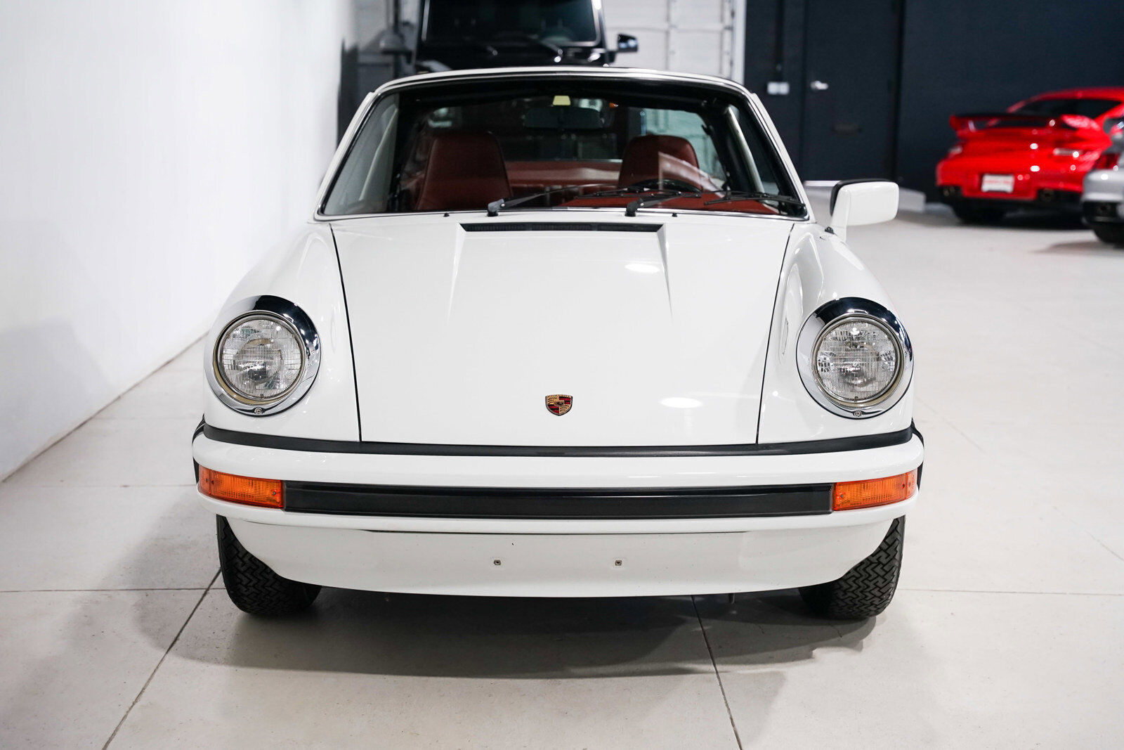 Porsche-911-1976-Red-74498-4