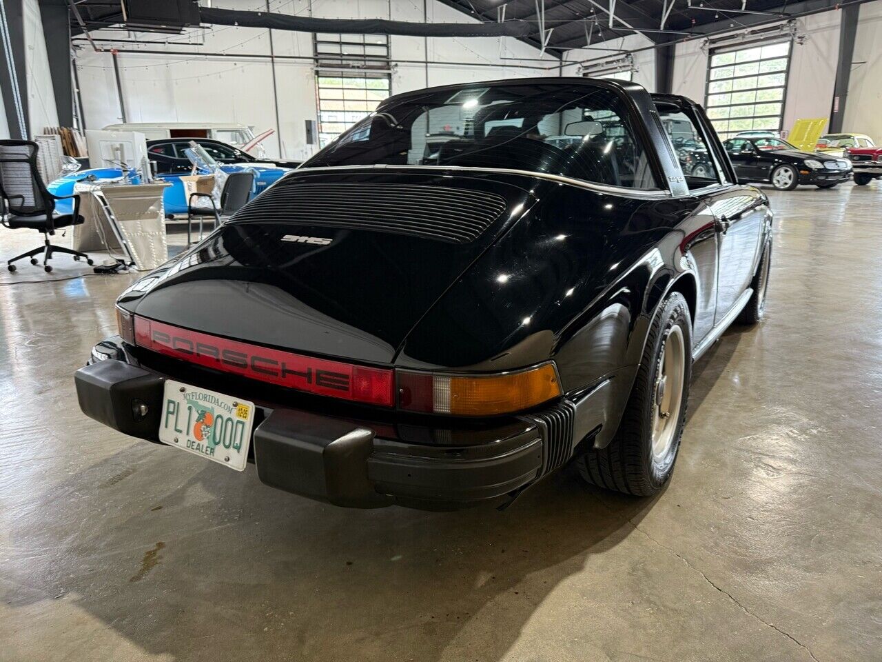 Porsche-911-1977-Black-Black-483-11