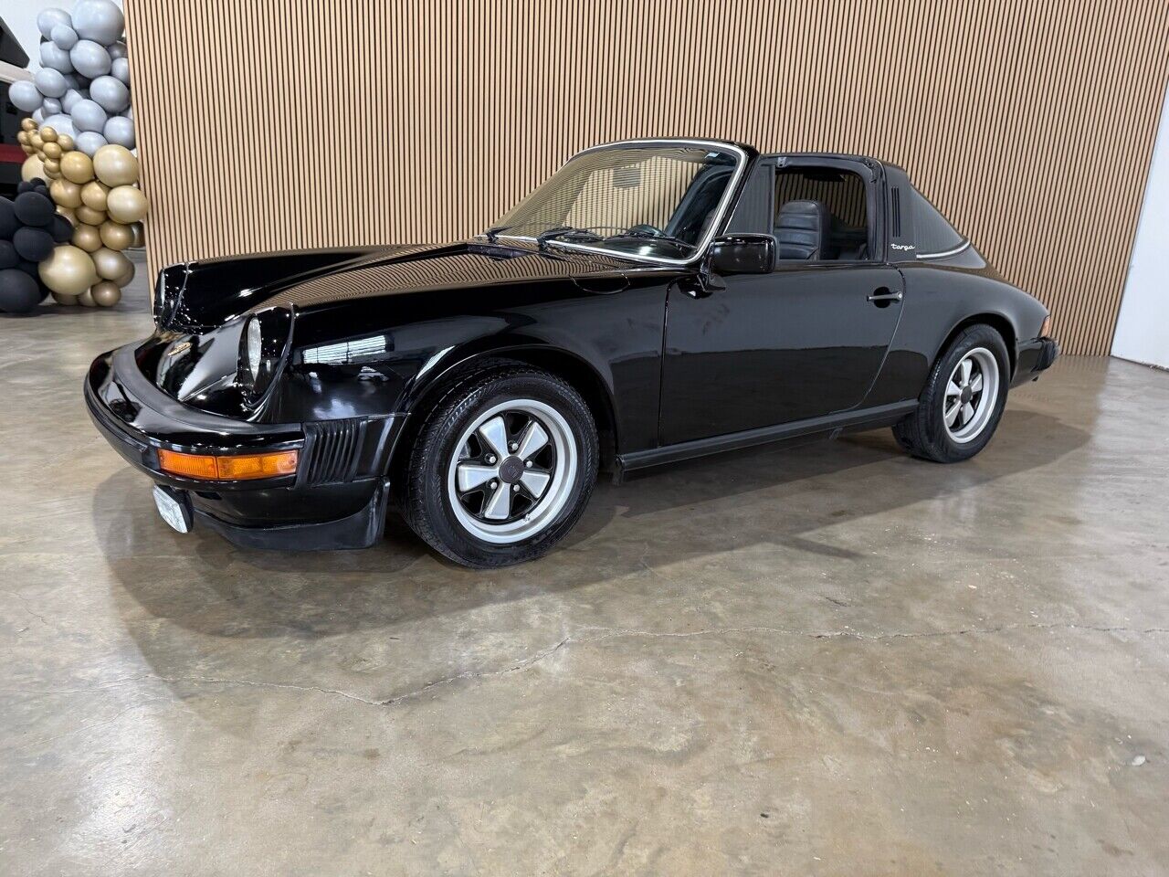 Porsche-911-1977-Black-Black-483-17