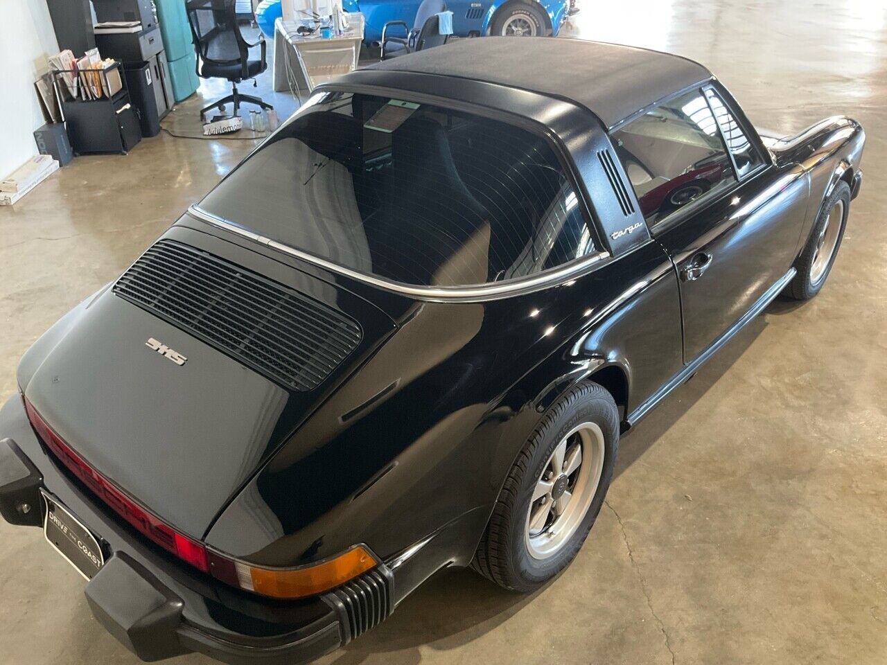 Porsche-911-1977-Black-Black-483-2