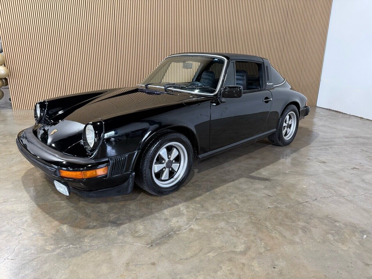 Porsche-911-1977-Black-Black-483-39