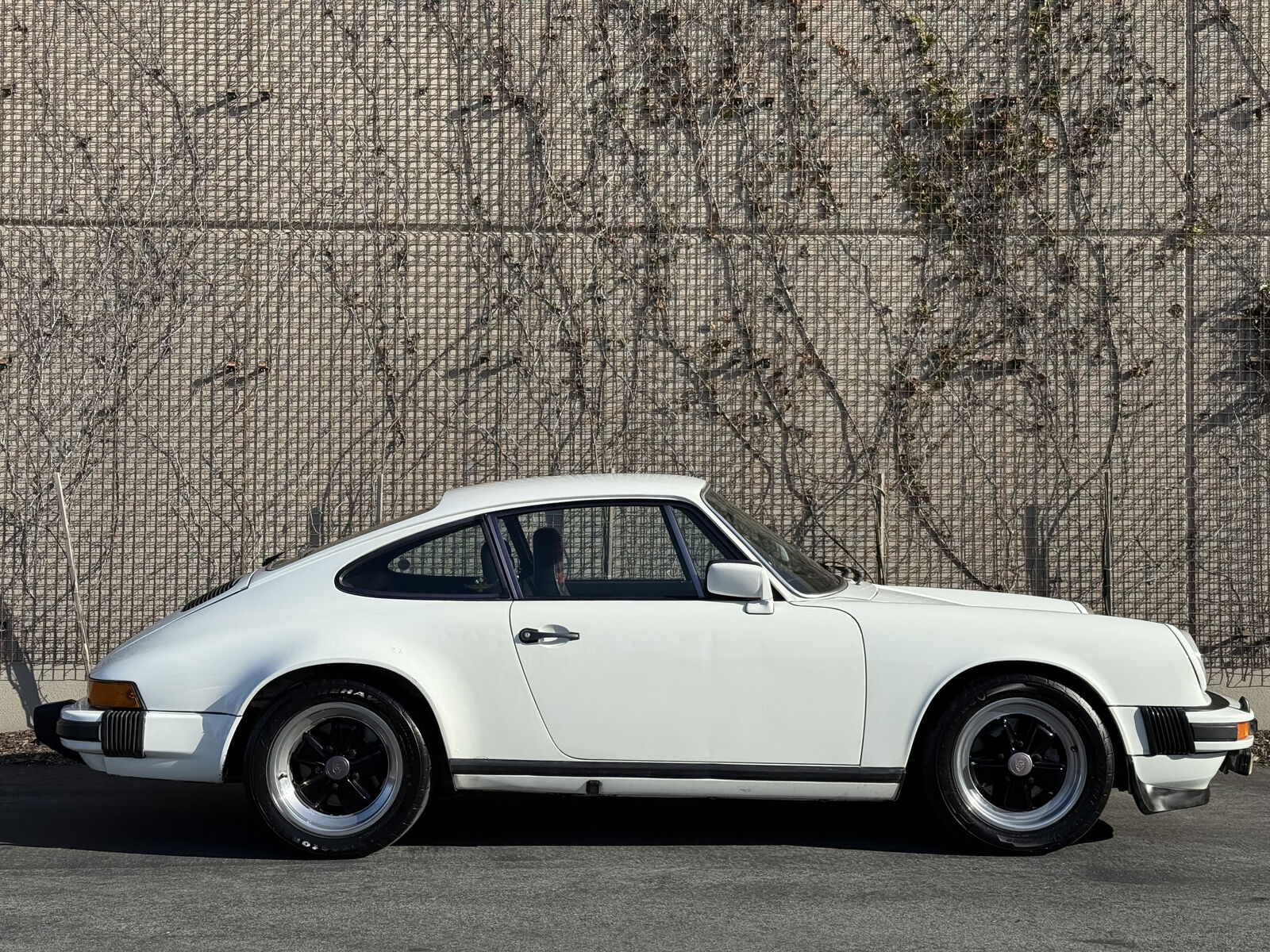 Porsche-911-1978-189615-4