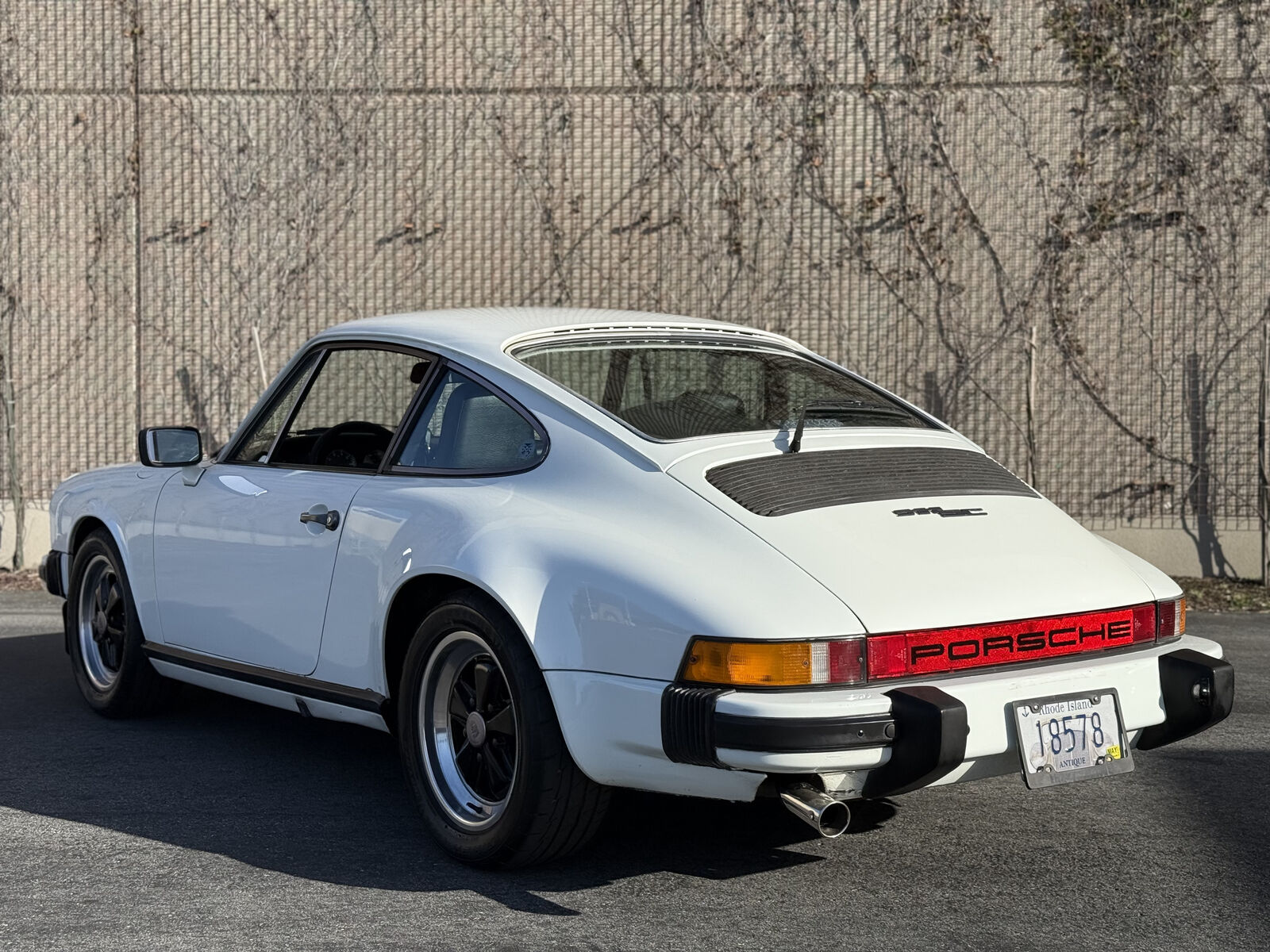 Porsche-911-1978-189615-7