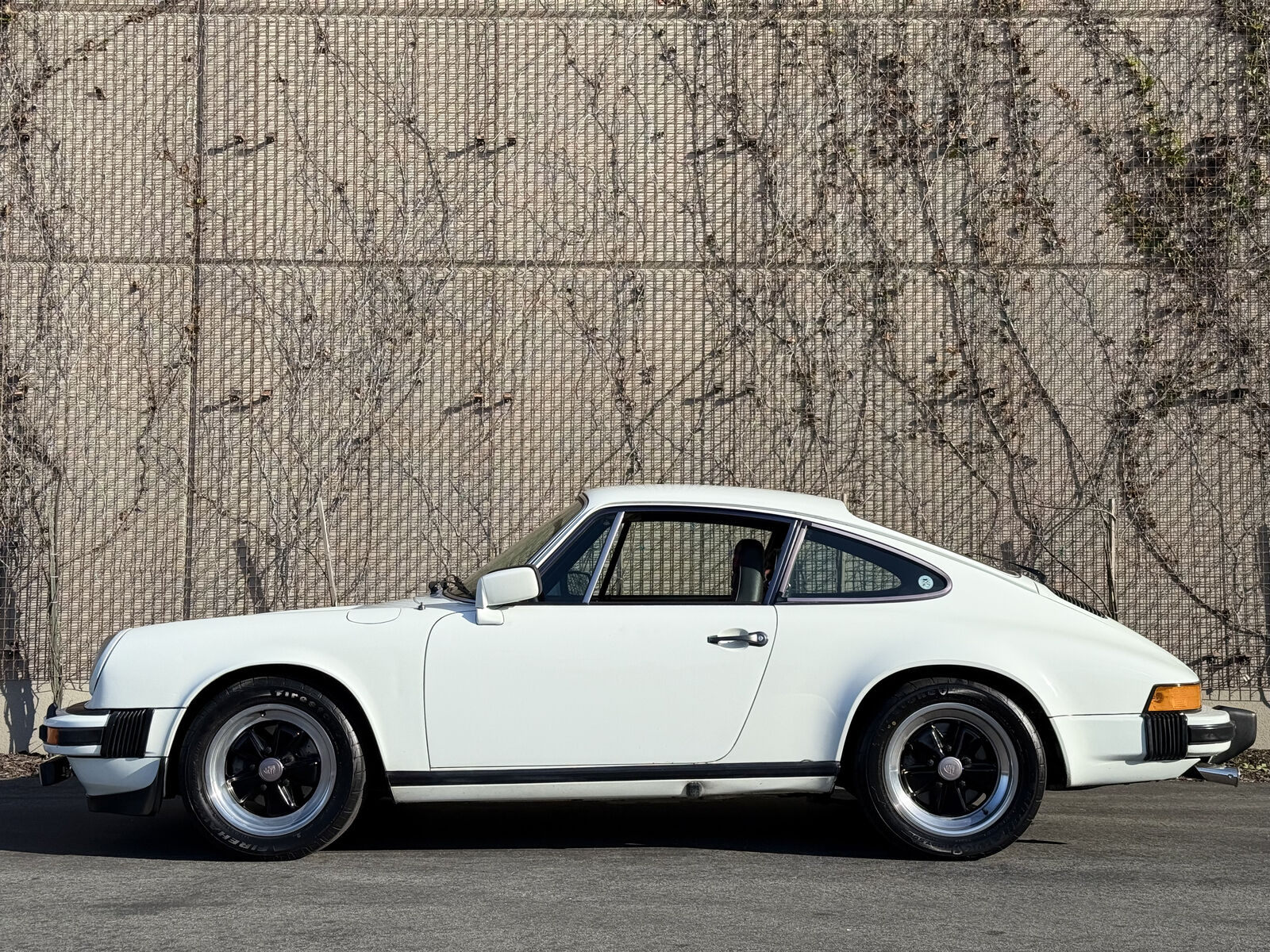 Porsche-911-1978-189615-8