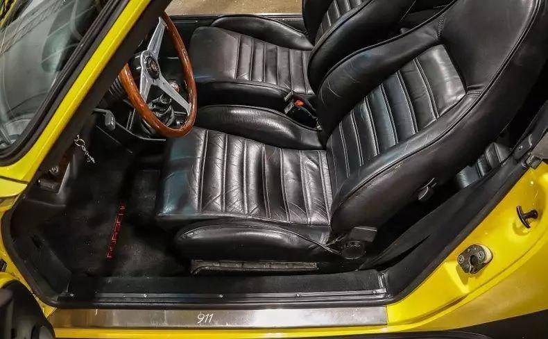 Porsche-911-1978-yellow-157191-11